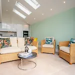 Holiday home 2 Bed In Thornton Le Moor Oc-h31952